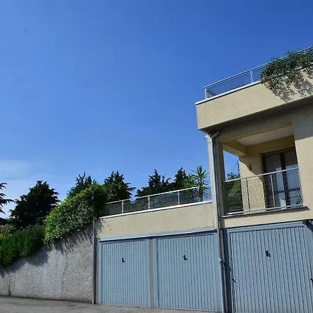 Апартаменты At *